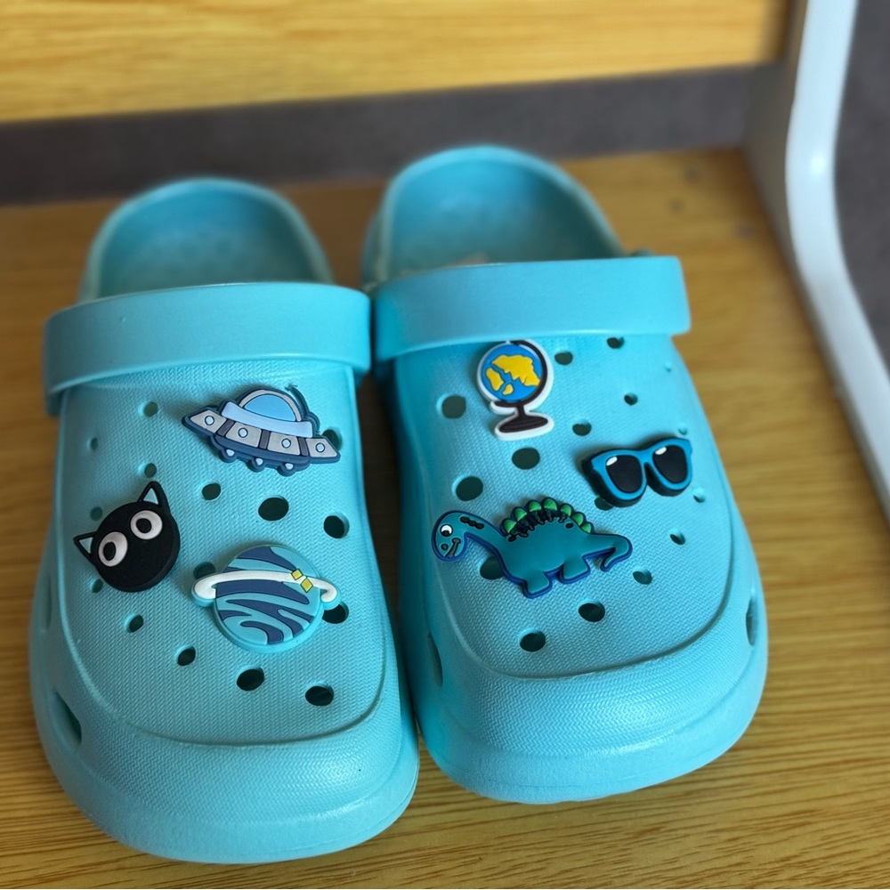 SHEIN Kids Aqua Water Shoes with Fun Charms Brand New